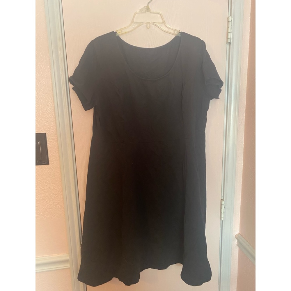 Black flowy dress